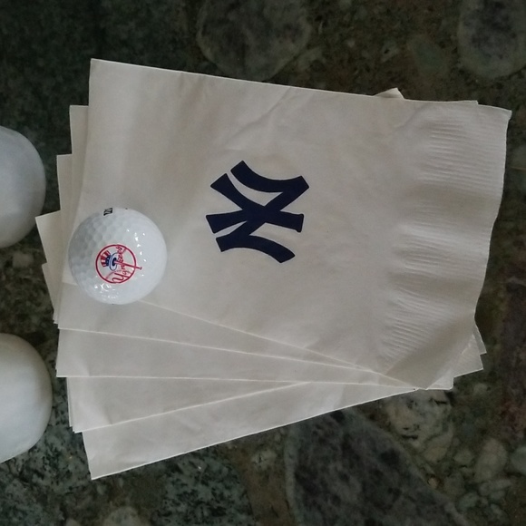 NY Yankees Memorabilia - Picture 2 of 8